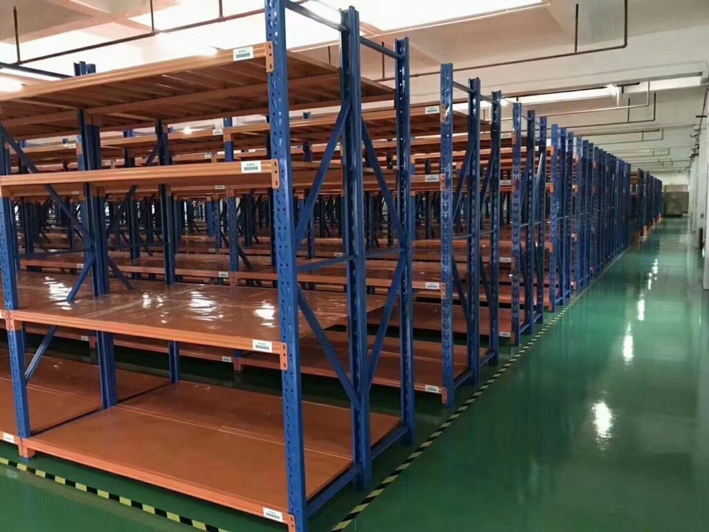 Disassembly and assembly heavy-duty shelves