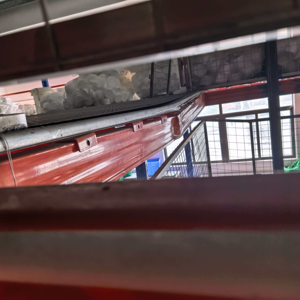 The Consequences of Ignoring Rack Load Ratings: A Serious Risk for Your Warehouses